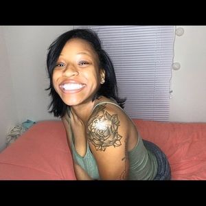 Meet your Posher, Ciera